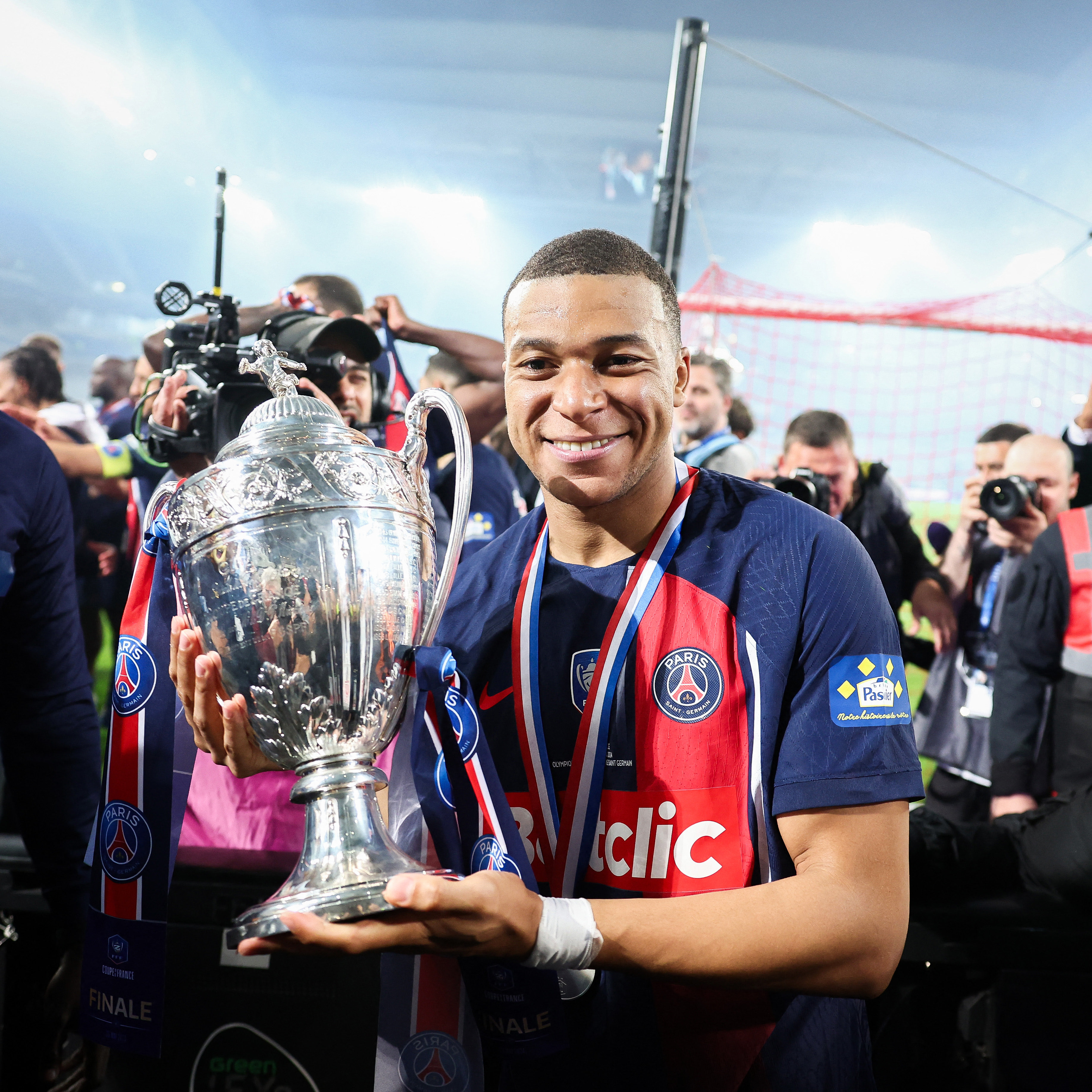 华体会网址-关于曼城力克巴黎圣日耳曼，姆巴佩梅开二度足总杯的信息  第1张