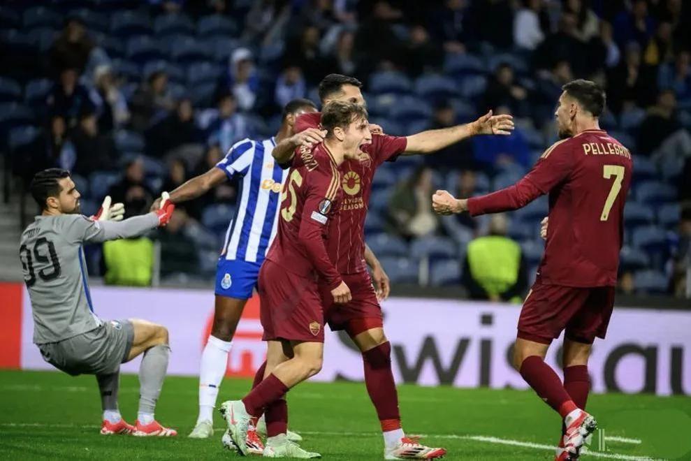 华体会网址-多特蒙德力克波尔图，贝尔梅开二度欧联杯  第2张