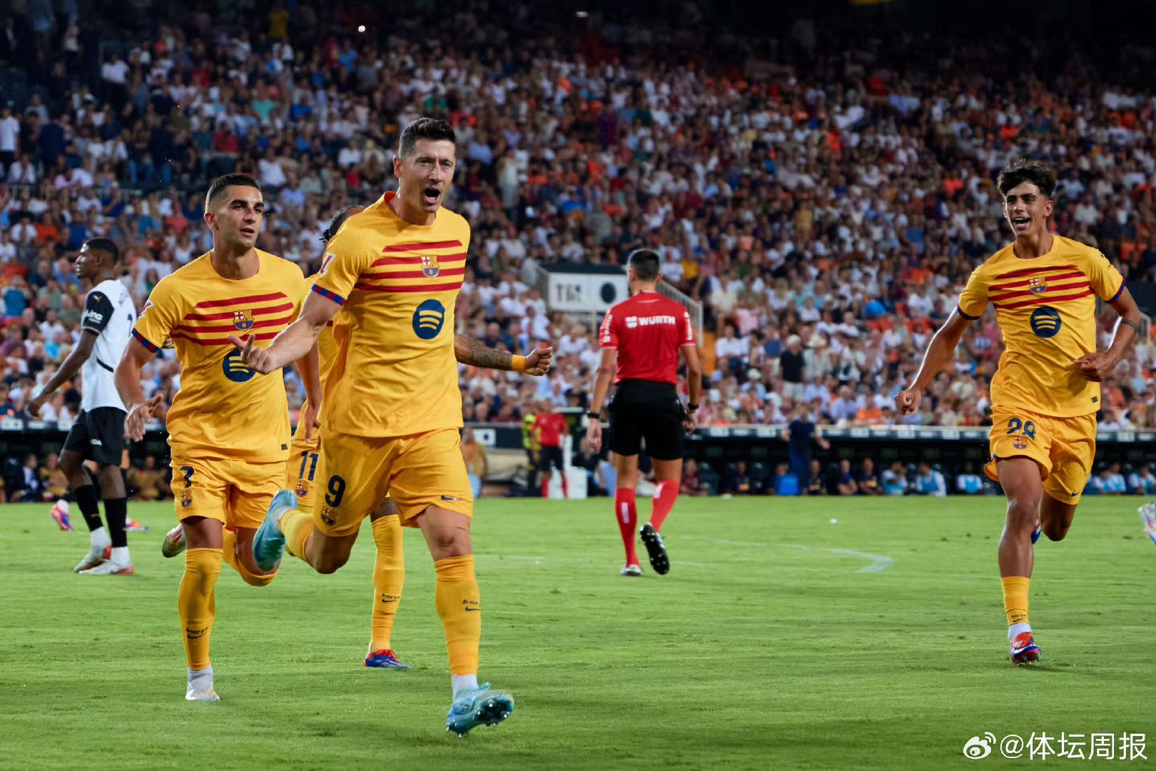 华体会体育-包含瓦伦西亚主教练频频调整阵容，为赢得比赛做准备的词条  第2张